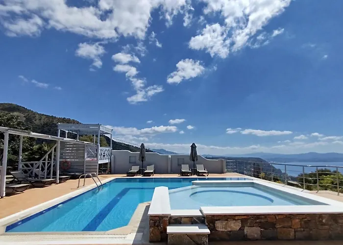 Alexena Apartments
